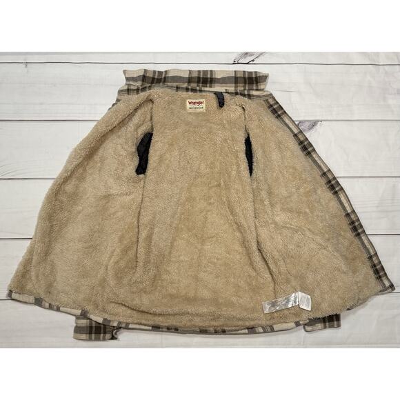 Wrangler Shirt Men’s Size Small Plaid Sherpa-Lined Flannel Jacket Brown And Tan - Picture 2 of 6